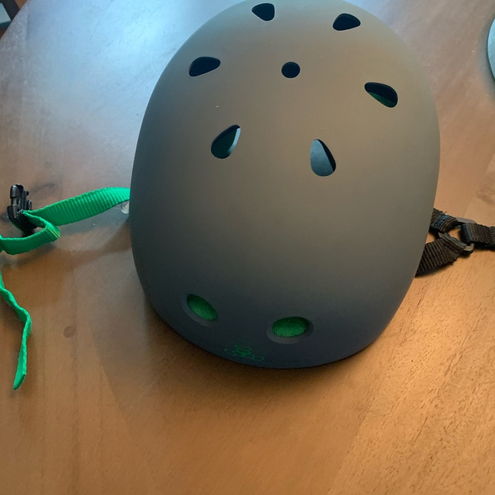 Youth skateboard helmet, Triple Eight